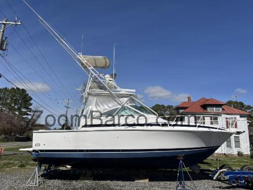 Bertram 30 Moppie ficha tecnica